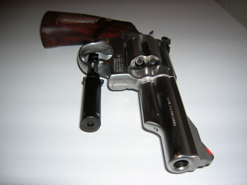 Файл:S&W 357 Magnum With Laser Sight.jpg
